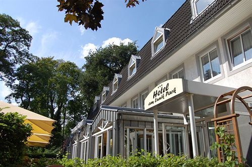 Biohotel Am Lunik Park Hohen Neuendorf Bagian luar foto